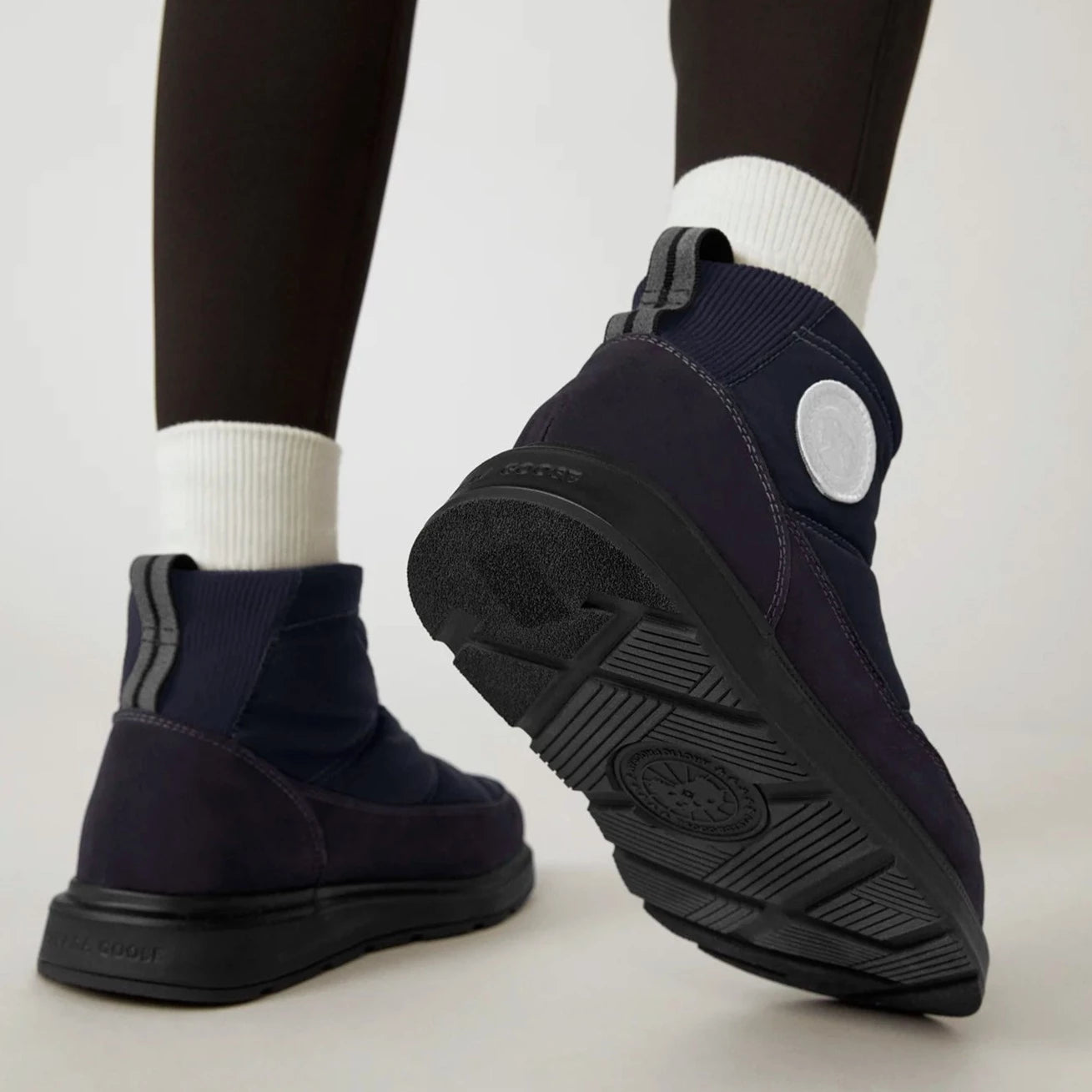 Womens Canada Goose Navy Crofton Puffer Boot - DANYOUNGUK
