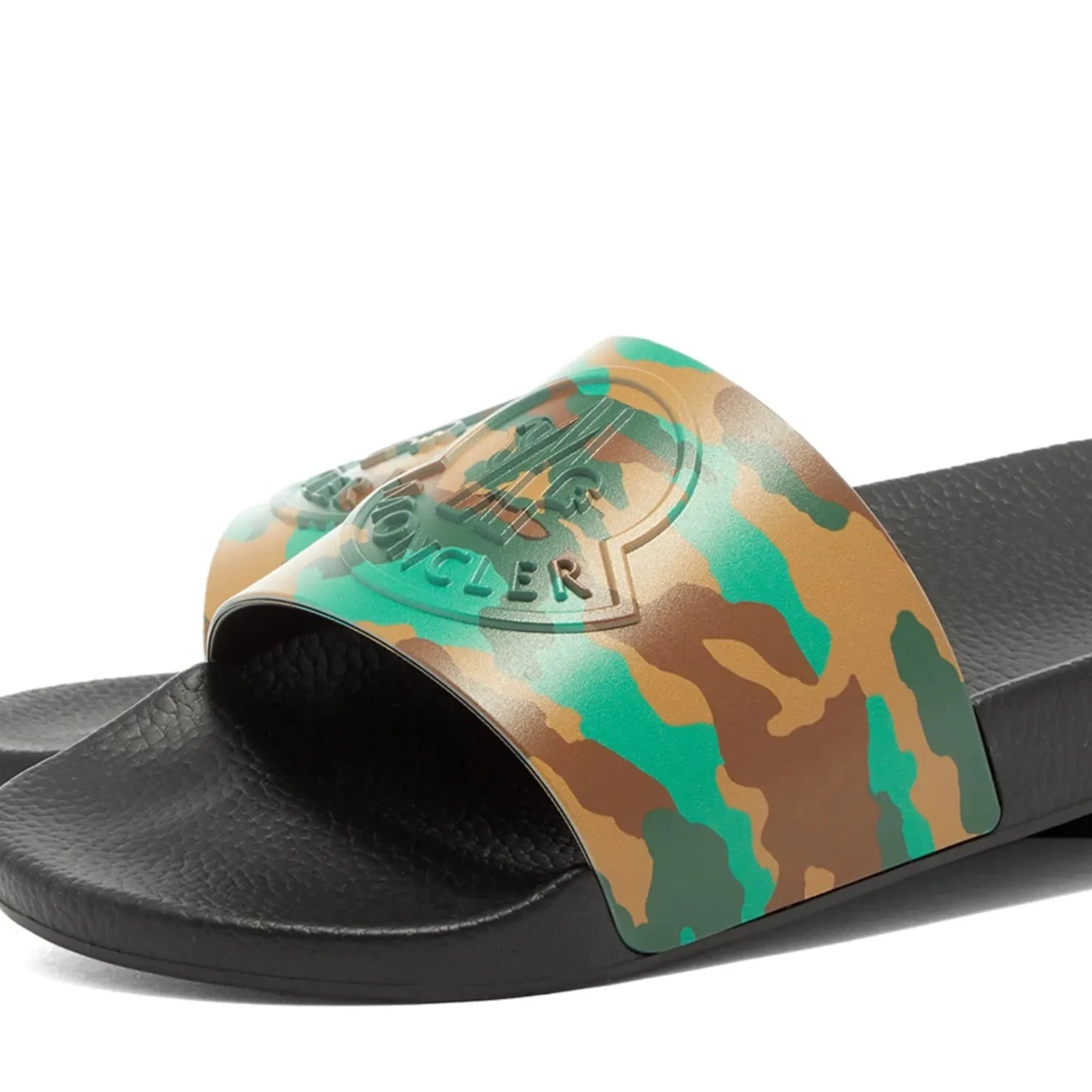 Moncler Basile Camo Logo Sliders