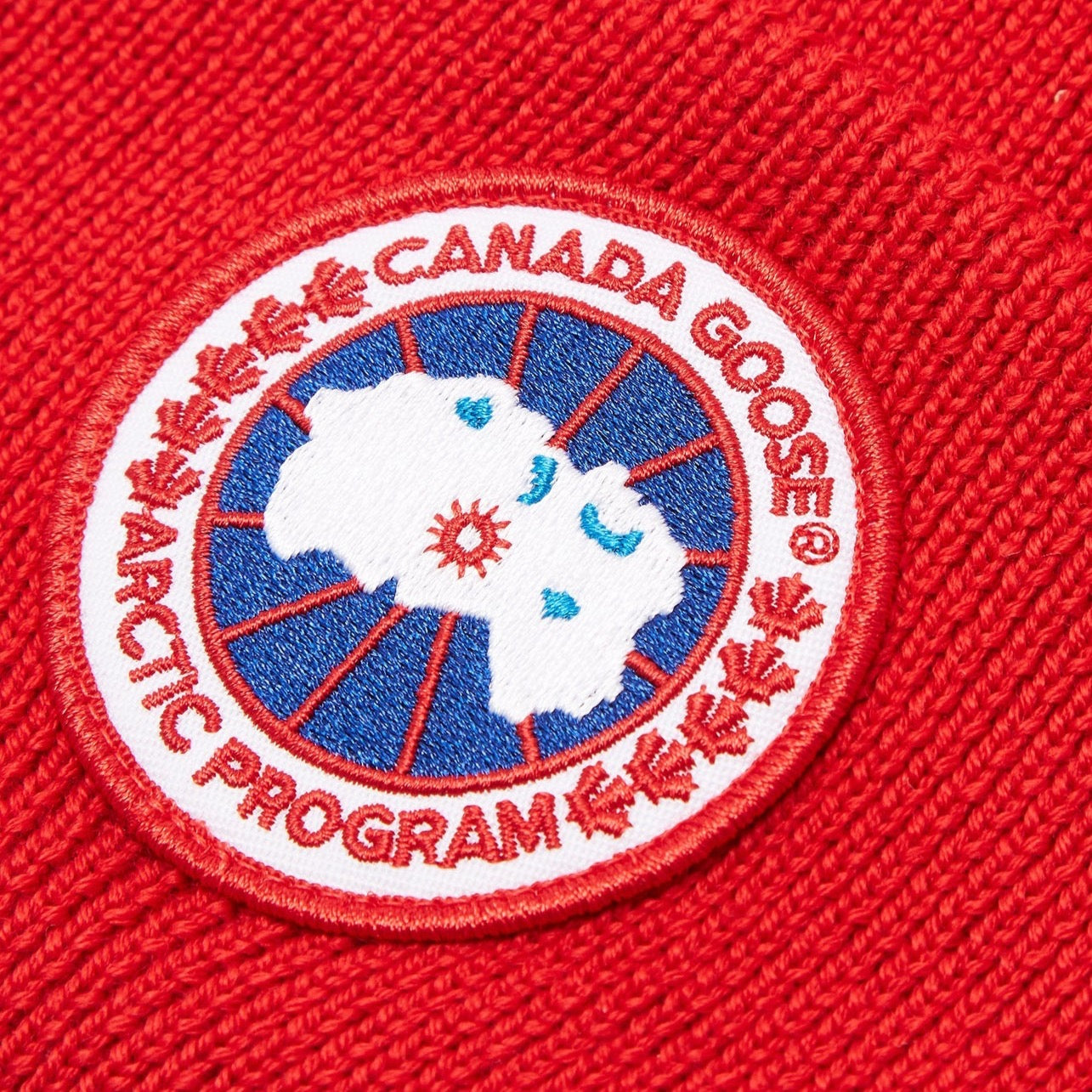 Canada Goose Red Beanie - DANYOUNGUK