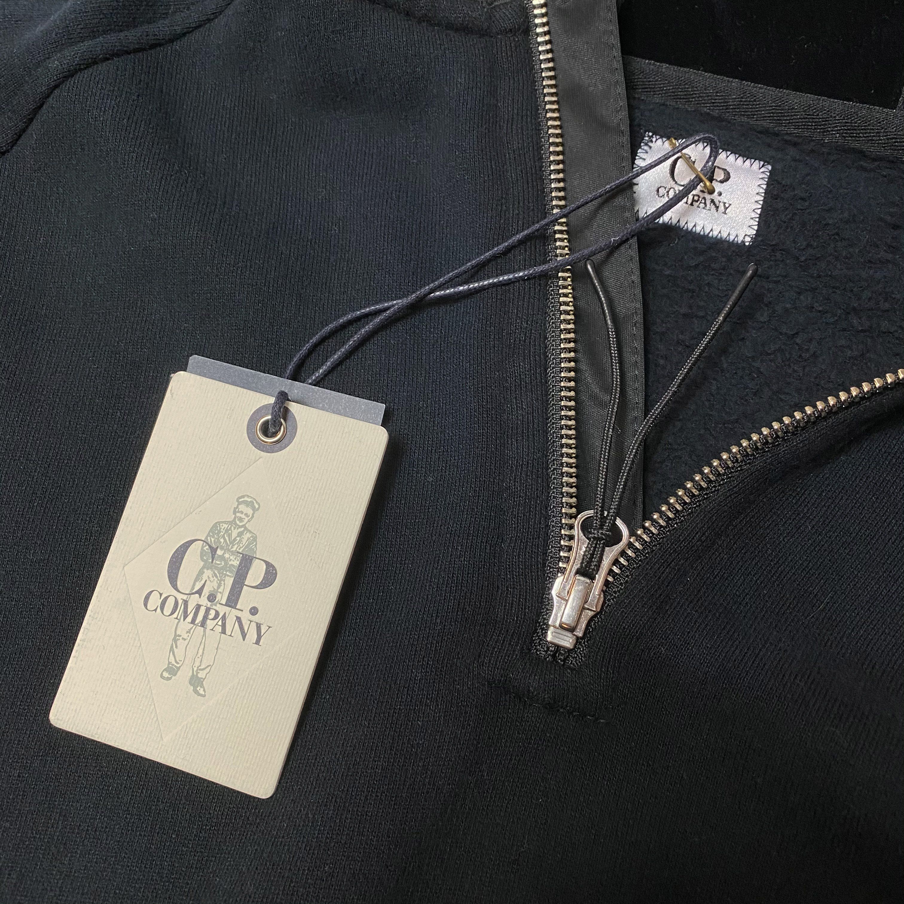 CP Company Black Zip Nylon Hoodie DANYOUNGUK