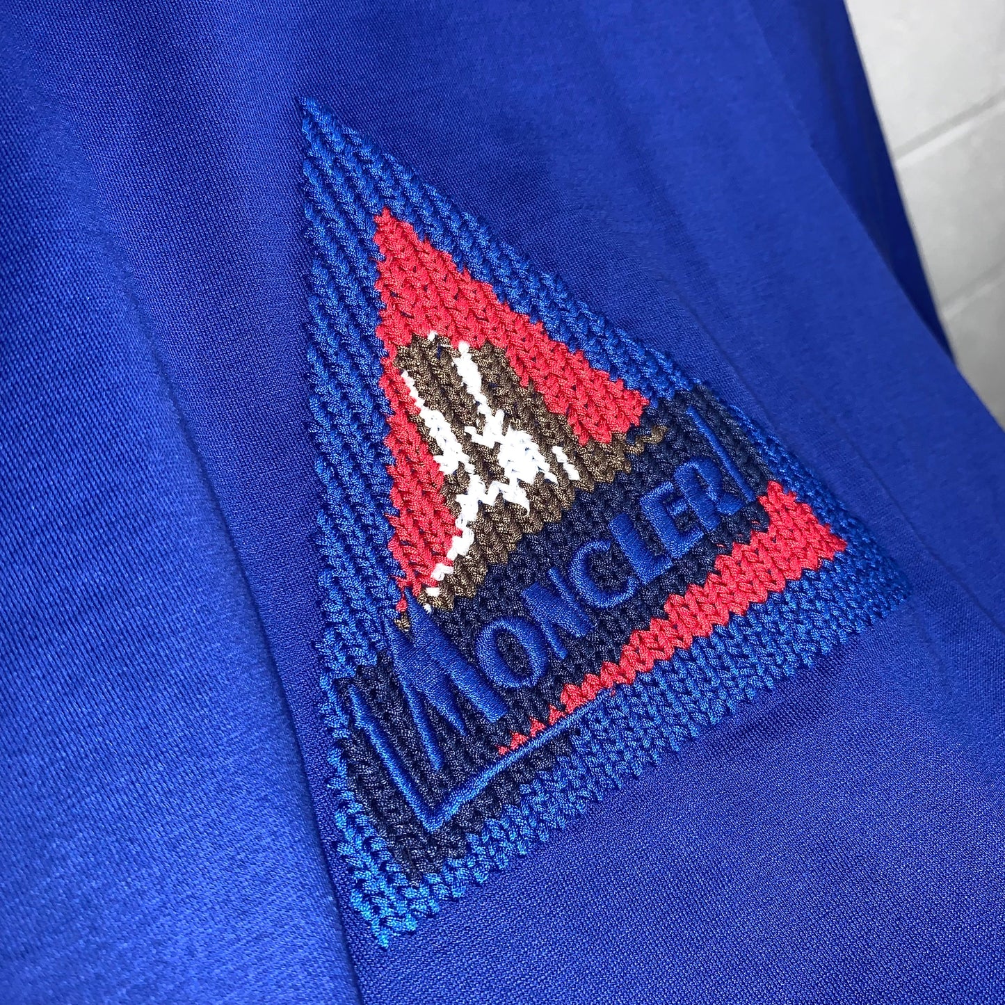 Moncler Embroidered Logo T-Shirt DANYOUNGUK 