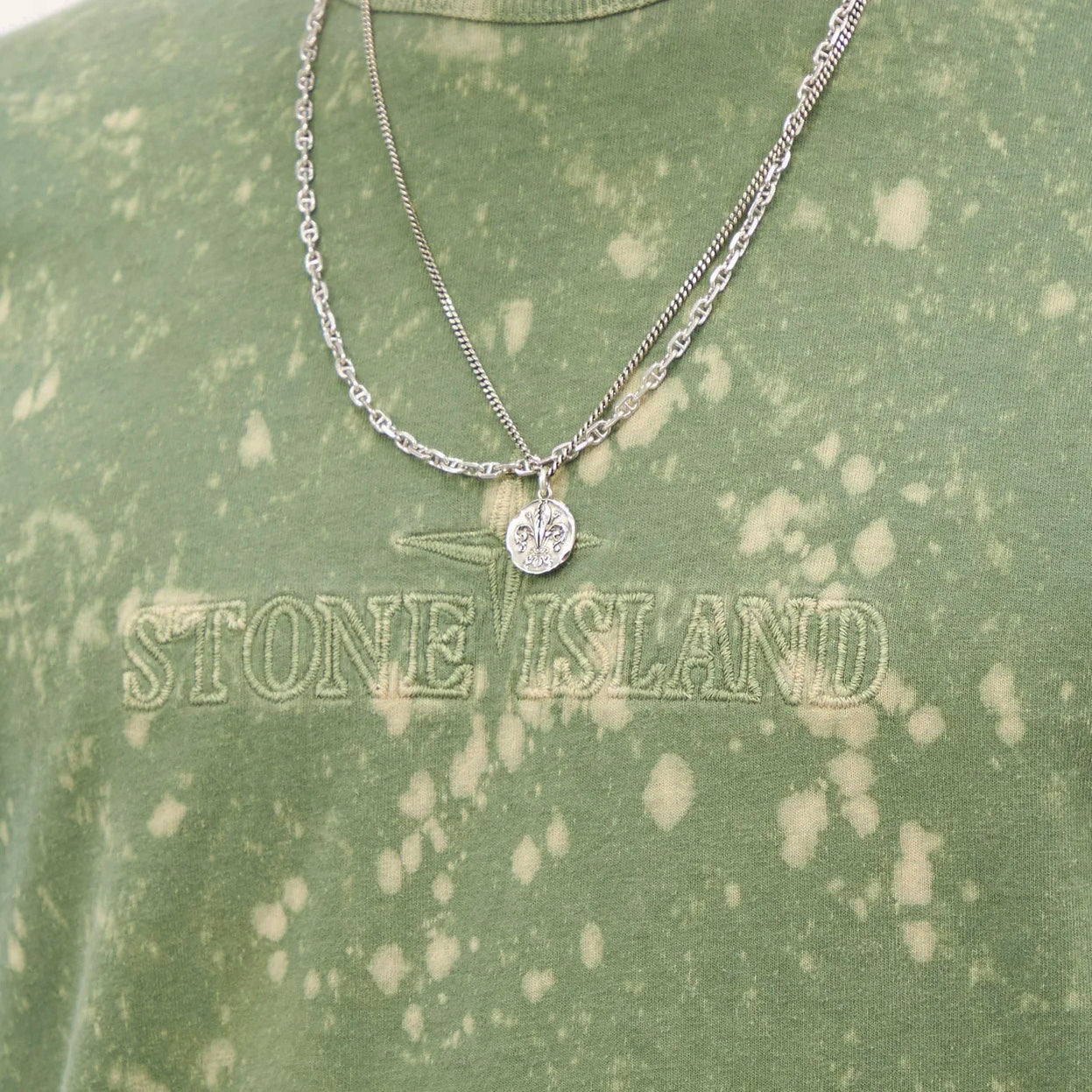 Stone island sale pendant